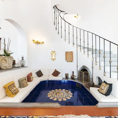 La Casa Di Peppe Guest House&villa 4*