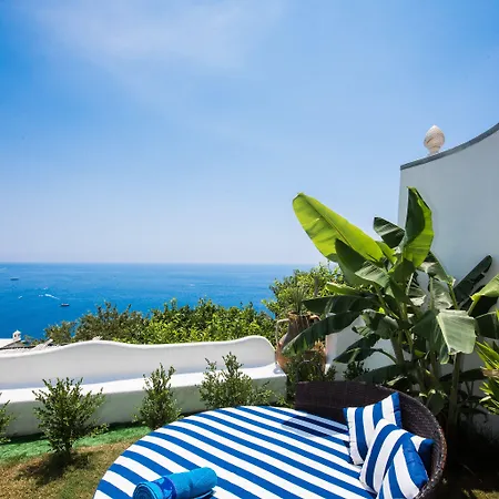 La Casa Di Peppe Guest House&villa 4*