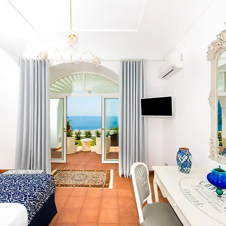 Bed & Breakfast La Casa Di Peppe Guest House&villa 4*