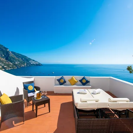 La Casa Di Peppe Guest House&villa 4*