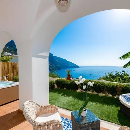 La Casa Di Peppe Bed & Breakfast 4*