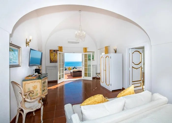 La Casa Di Peppe Bed & Breakfast 4*